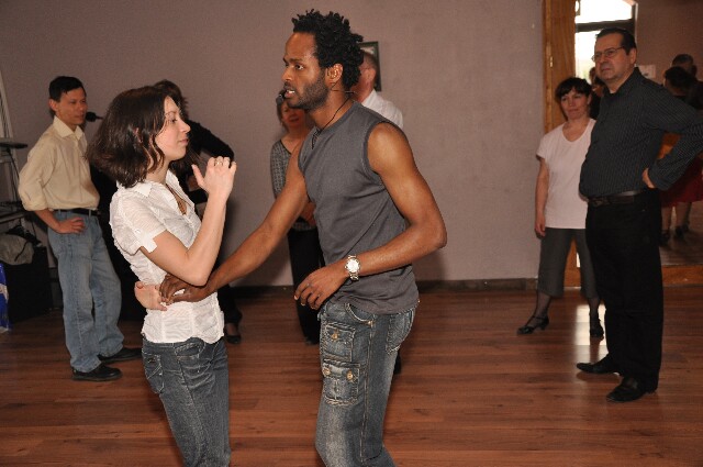 min 2009 04 05 station danse 097